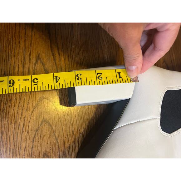 Steve Madden size 9 white black booties 3” heel. Perfect for football game day - Picture 9 of 10